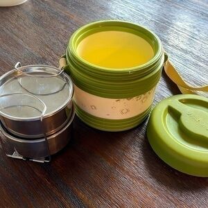 Vintage Milton tiffin lunch box.